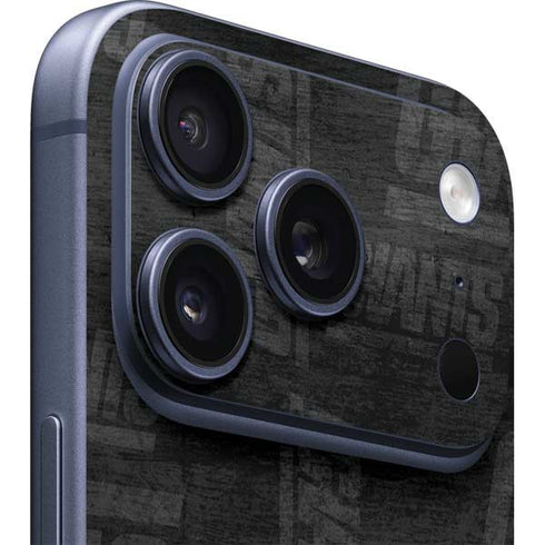 NFL New York Giants Black & White iPhone 17 Pro Skin